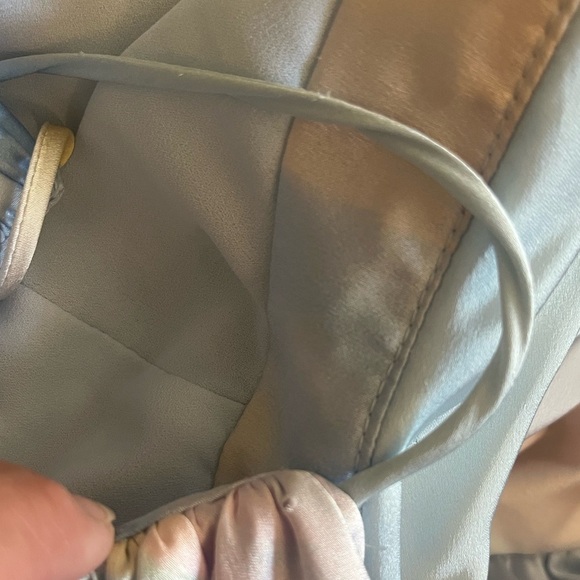 ML Monique Lhuillier- Size 12 GUC
SATIN CHARMEUSE PLEATED MAXI DRESS IN BLUE - Picture 6 of 7